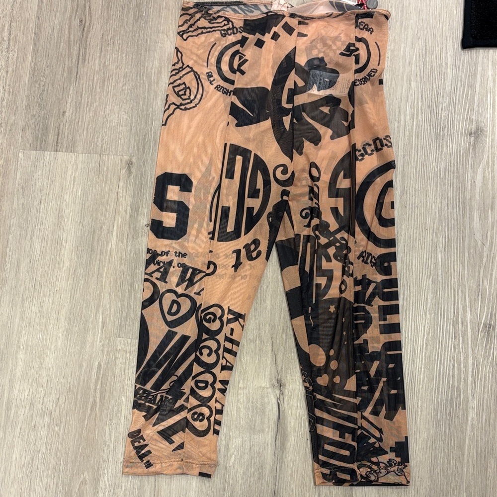 Graphic Print Women's Bike Shorts - Black and Tan